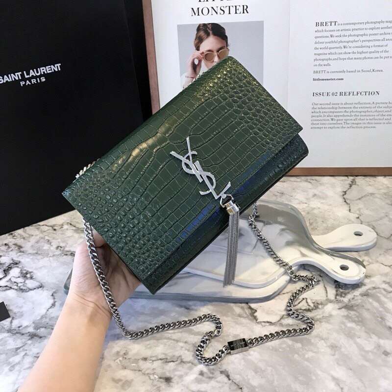 생로랑 카산드라 24CM Y57710