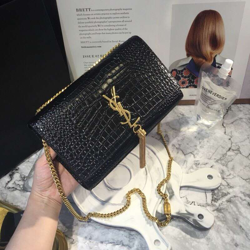 생로랑 카산드라 24CM Y57710