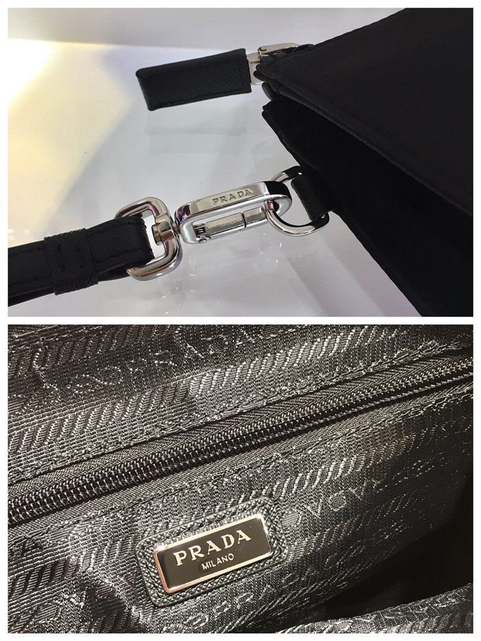 Prada 프라다 삼각로고 파우치백