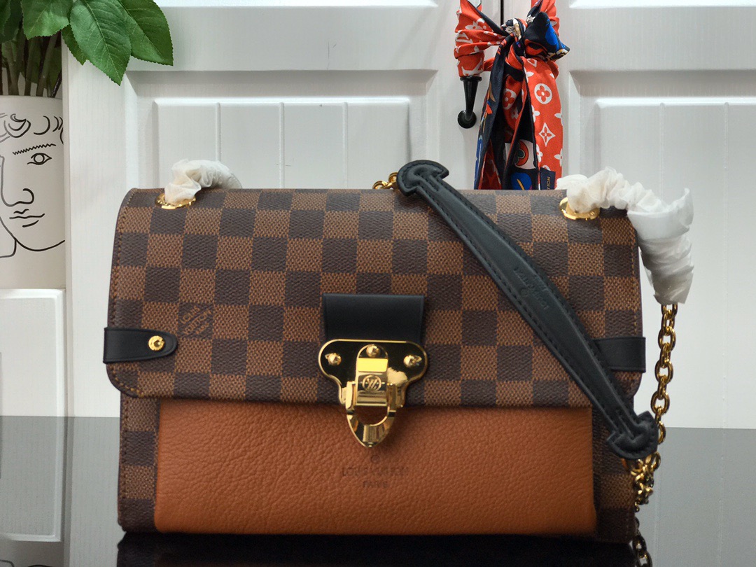 Louis Vuitton 2020 여성용 루이비통 바뱅 PM