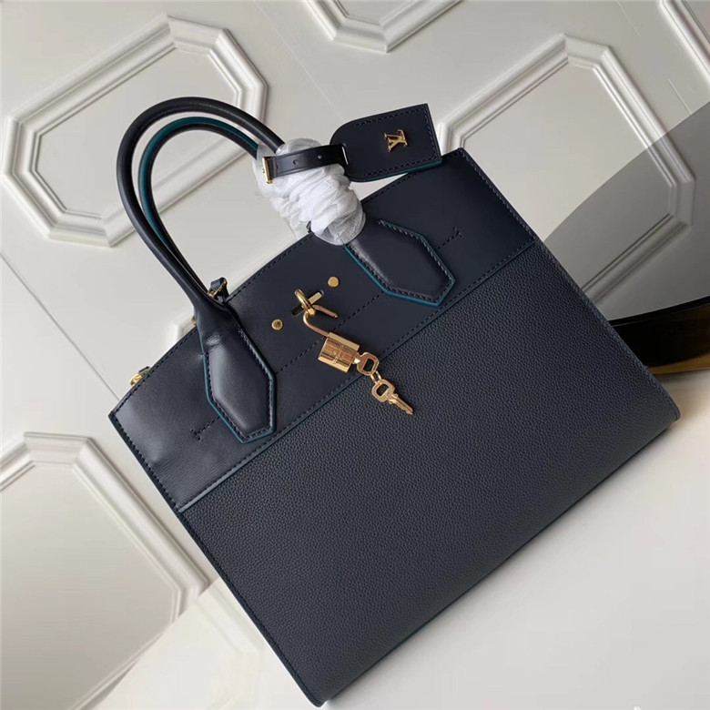 루이비통 시티 스티머 GG M55062신상